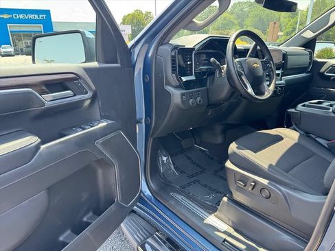 Used 2024 Chevrolet Silverado 1500 LT w/ Safety Package AWD/4WD image 14