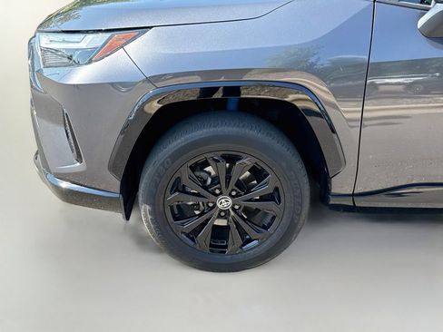 Used 2023 Toyota RAV4 SE w/ SE Grade Weather Package AWD/4WD image 9