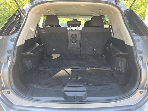 Used 2015 Nissan Rogue SV FWD image 12