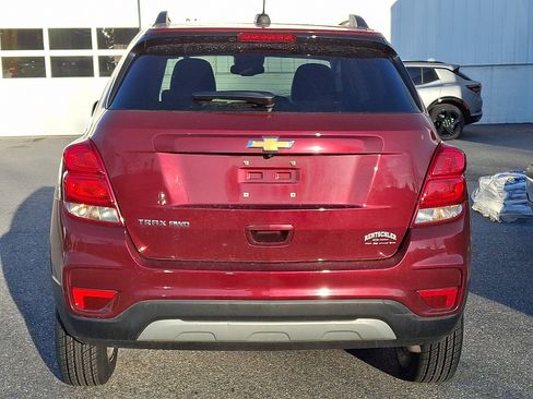 Certified 2022 Chevrolet Trax LT w/ LT Convenience Package image 6