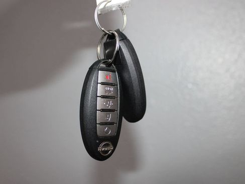Used 2023 Nissan Altima 2.5 S FWD image 40
