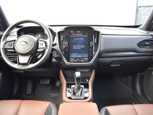 Used 2025 Subaru Forester Touring w/ Popular Package - Touring AWD/4WD image 55