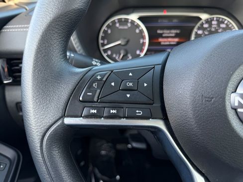 Used 2024 Nissan Sentra SV image 27