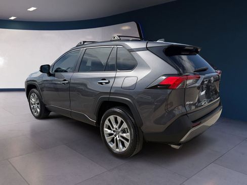 Used 2022 Toyota RAV4 Limited image 3