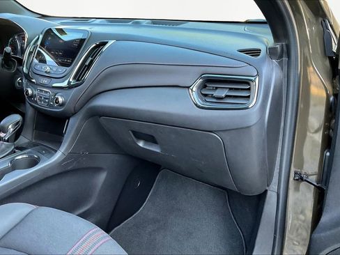 Used 2023 Chevrolet Equinox RS image 18