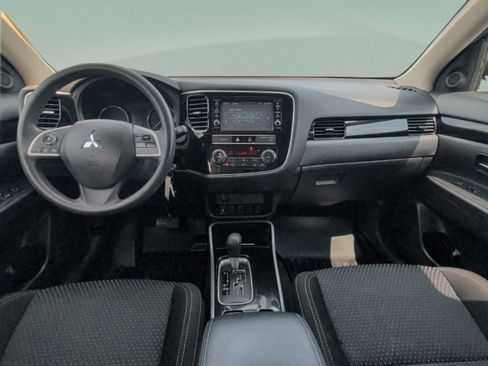 Used 2019 Mitsubishi Outlander ES AWD/4WD image 30