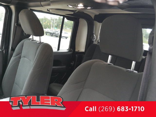 Used 2021 Jeep Gladiator Sport AWD/4WD image 33