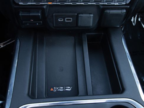 Used 2022 GMC Sierra 2500 AT4 w/ AT4 Premium Plus Package image 25