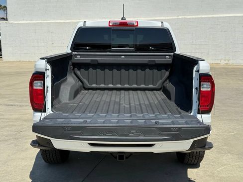 Used 2024 GMC Canyon Elevation w/ Convenience Package AWD/4WD image 16
