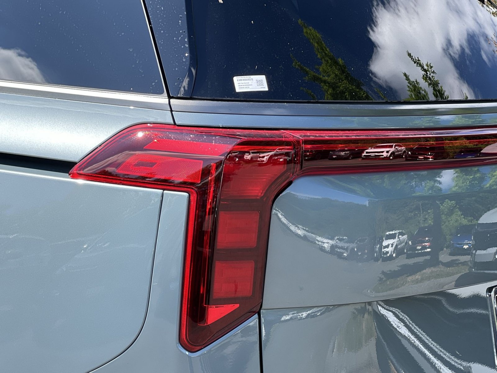 New 2027 Kia Carnival SX FWD image 14