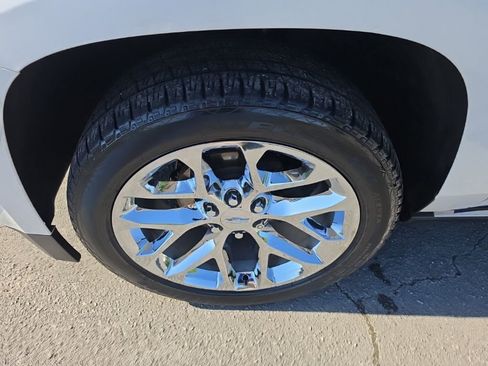 Used 2020 Chevrolet Tahoe Premier w/ Premier Plus Edition AWD/4WD image 7