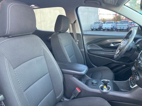 Used 2022 GMC Terrain SLE w/ Elevation Edition image 21