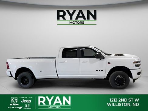 New 2026 RAM 3500 Laramie w/ Night Edition AWD/4WD image 10