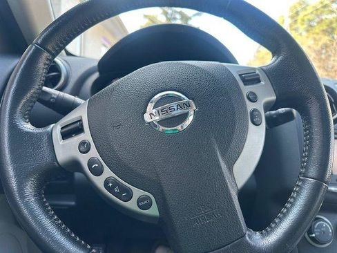 Used 2013 Nissan Rogue SL image 19