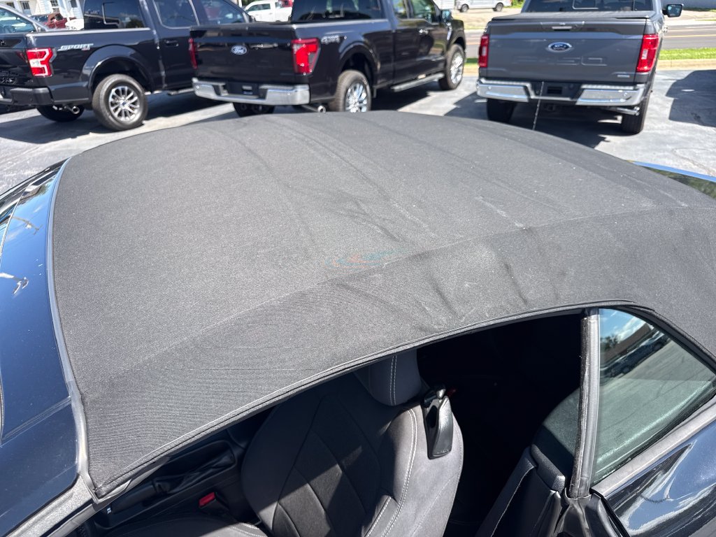 Used 2016 Ford Mustang Convertible RWD image 15
