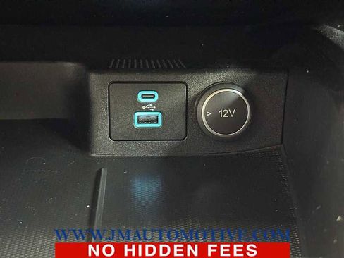 Used 2021 Ford Escape SE image 31