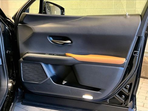 Used 2019 Lexus UX 250h image 29