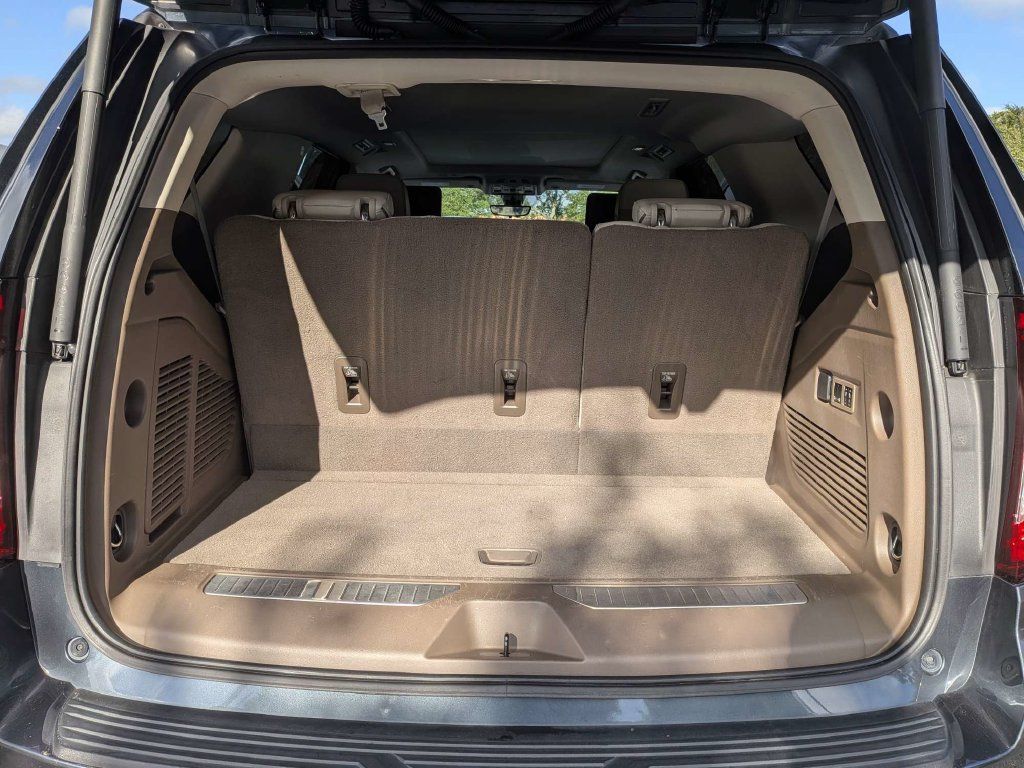 Used 2021 GMC Yukon Denali w/ Denali Ultimate Package AWD/4WD image 12