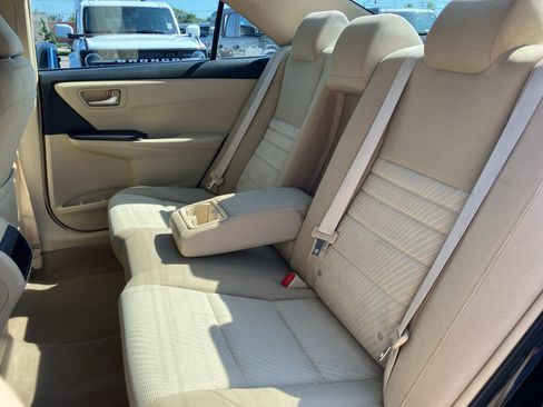 Used 2015 Toyota Camry LE FWD image 28