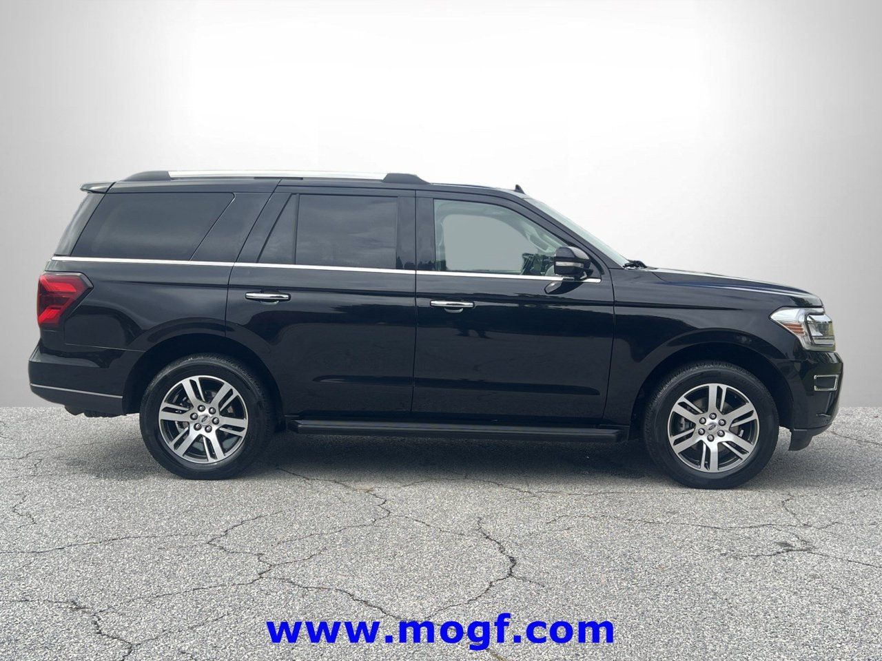 Certified 2024 Ford Expedition Limited AWD/4WD image 29