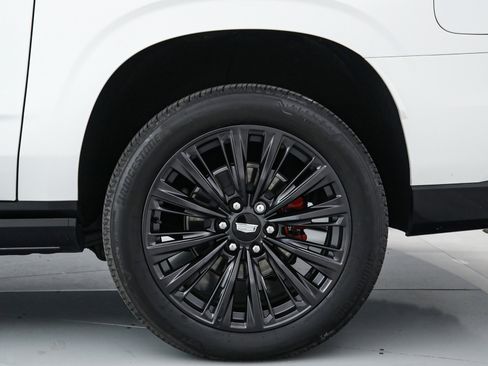 Used 2024 Cadillac Escalade ESV V w/ LPO, ONYX Package image 38