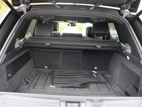 Used 2020 Land Rover Range Rover HSE image 31