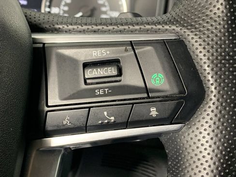 Used 2024 Mitsubishi Outlander SE FWD image 19