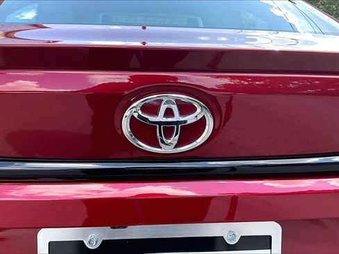 Certified 2025 Toyota Corolla SE FWD image 31