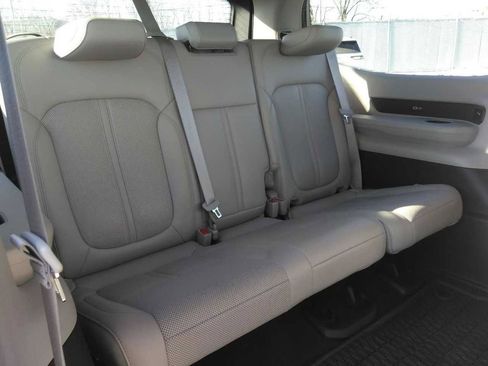 Used 2024 Jeep Wagoneer Series II AWD/4WD image 5