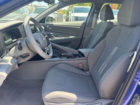 Certified 2026 Hyundai Elantra Sport FWD image 9