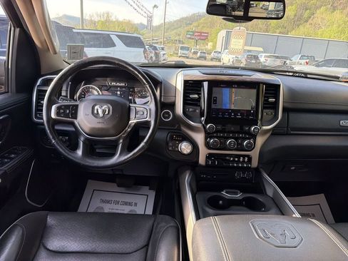 Used 2019 RAM 1500 Laramie AWD/4WD image 14