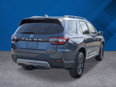 New 2026 Honda Pilot TrailSport image 4