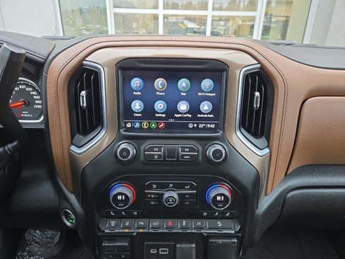 Used 2023 Chevrolet Silverado 3500 High Country image 23