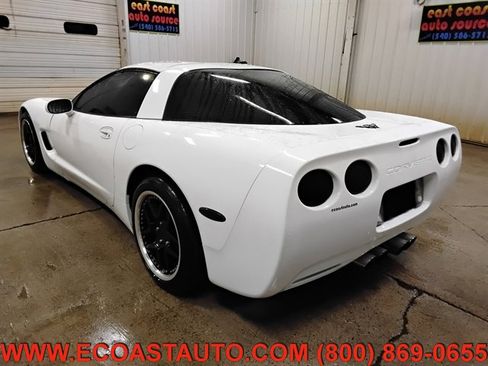 Used 1997 Chevrolet Corvette Coupe w/ Memory Pkg image 6