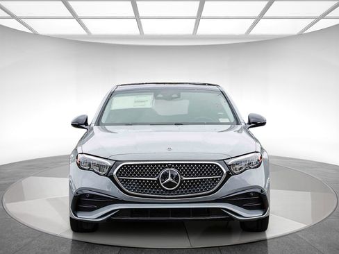 New 2026 Mercedes-Benz E 350 4MATIC Sedan image 6