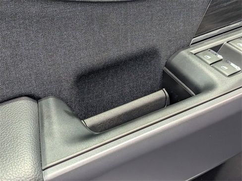 New 2025 Ford F150 Lariat w/ Equipment Group 501A Mid image 13