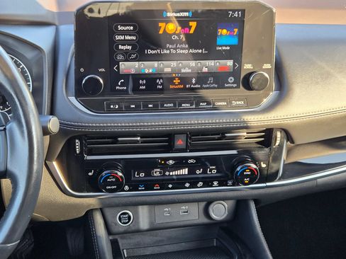 Used 2023 Nissan Rogue SL w/ SL Premium Package AWD/4WD image 32