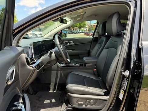 Used 2024 Kia Sportage EX FWD image 13