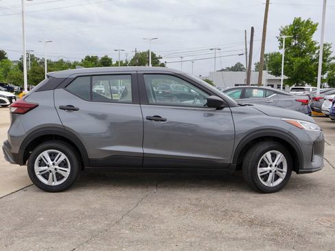 Certified 2025 Nissan Kicks Play S FWD image 18