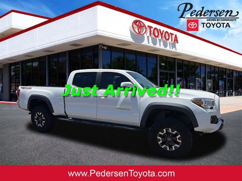 Used 2016 Toyota Tacoma TRD Off-Road w/ Towing Package AWD/4WD image 1