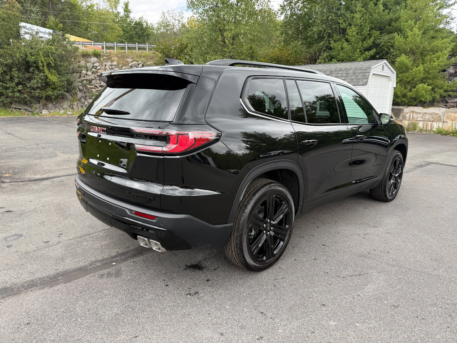 New 2027 GMC Acadia Elevation w/ Black Edition AWD/4WD image 5