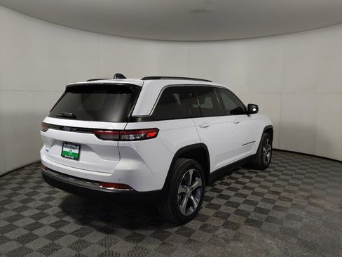 Used 2022 Jeep Grand Cherokee Limited 4xe image 9