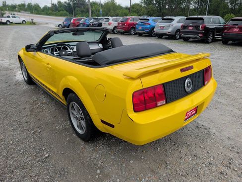 Used 2005 Ford Mustang Premium RWD image 5