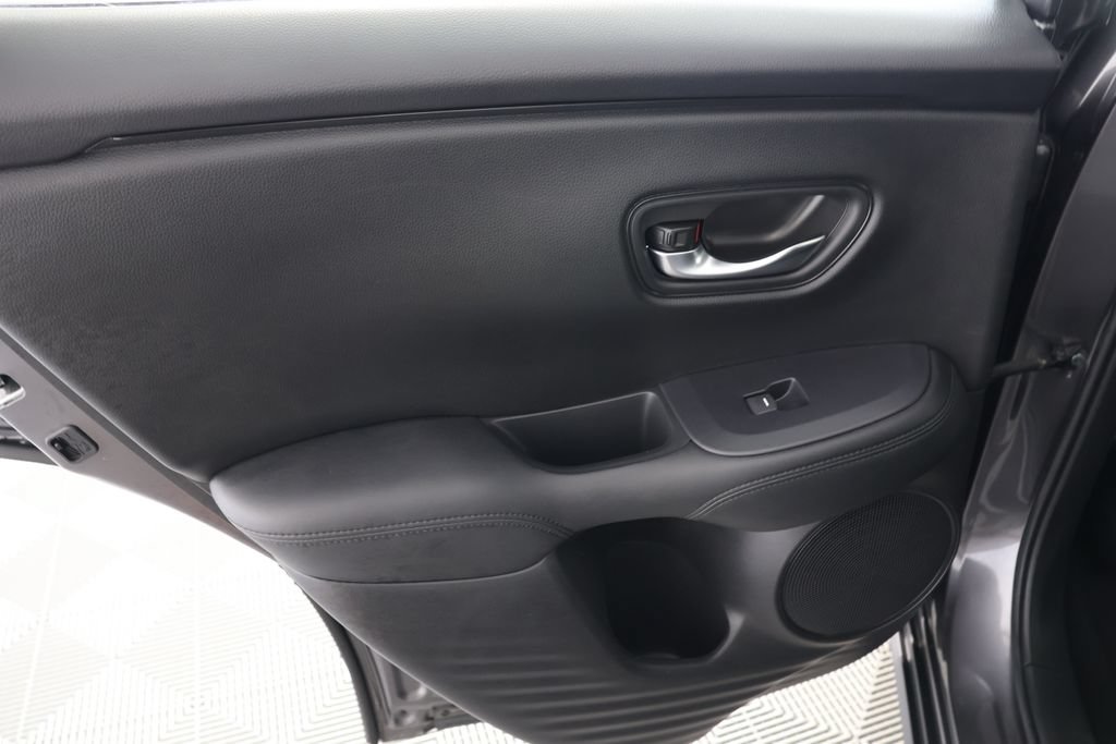 Used 2025 Honda HR-V LX image 24