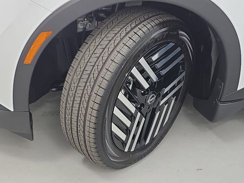 New 2026 Nissan Leaf SV+ image 31