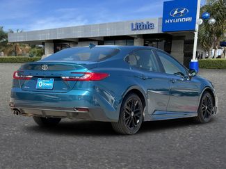 Used 2025 Toyota Camry SE FWD video 3