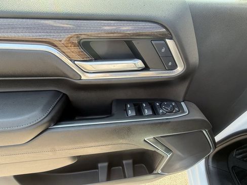 Used 2024 Chevrolet Silverado 3500 LT w/ Convenience Package image 23