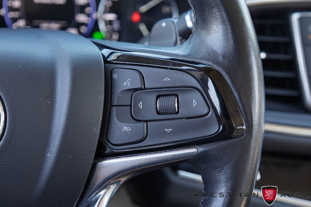 Used 2023 Buick Enclave Avenir w/ Avenir Technology Package AWD/4WD image 30