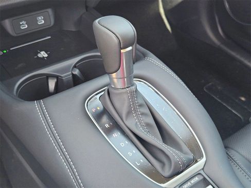 New 2026 Honda HR-V EX-L image 24