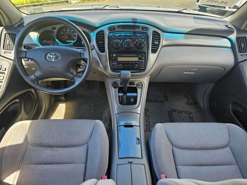 Used 2003 Toyota Highlander 4WD V6 image 17